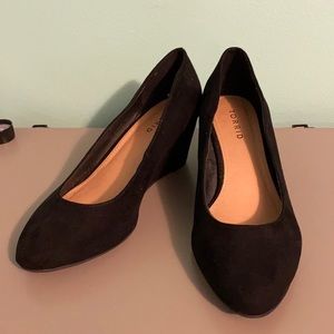 Black torrid wedges size 8.5W
